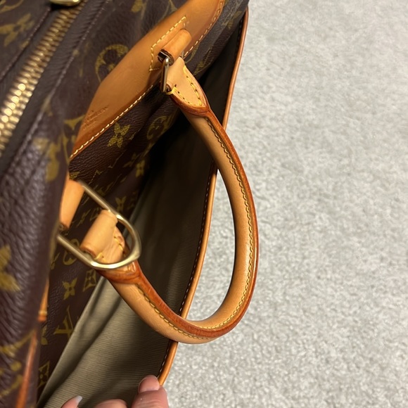 Authentic Louis  Vuitton Deauville  Bowling vanity bag !!! ❤️ - Picture 16 of 17